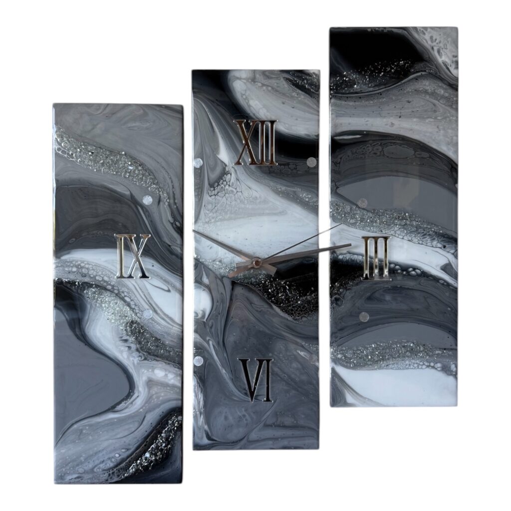Horloge murale triptyque, 3x 15,8x47cm