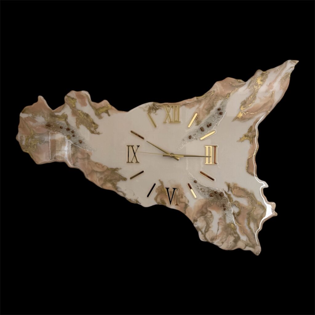 Horloge Sicile, tons beige, blanc et or, 86x58cm