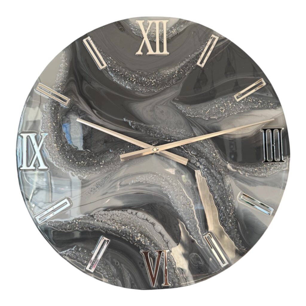 Horloge murale 55cm, tons gris et argent